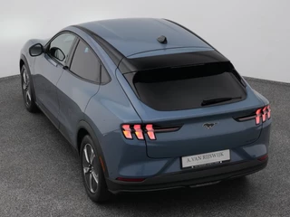 Ford Mustang Mach-E – thumbnail 7