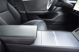 Tesla Model 3 – thumbnail 8