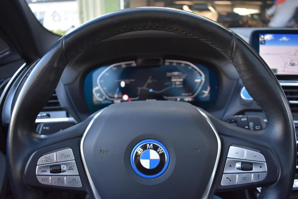 BMW iX3 – foto 12