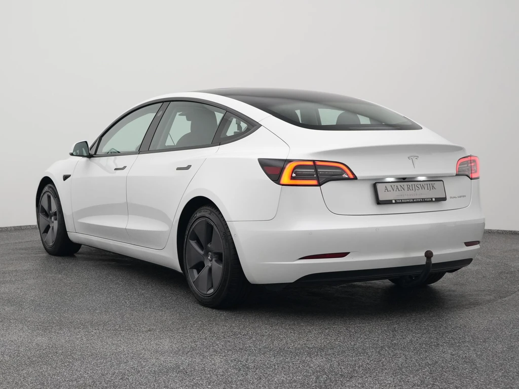 Tesla Model 3 – foto 4