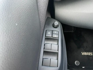 Toyota Yaris – thumbnail 17