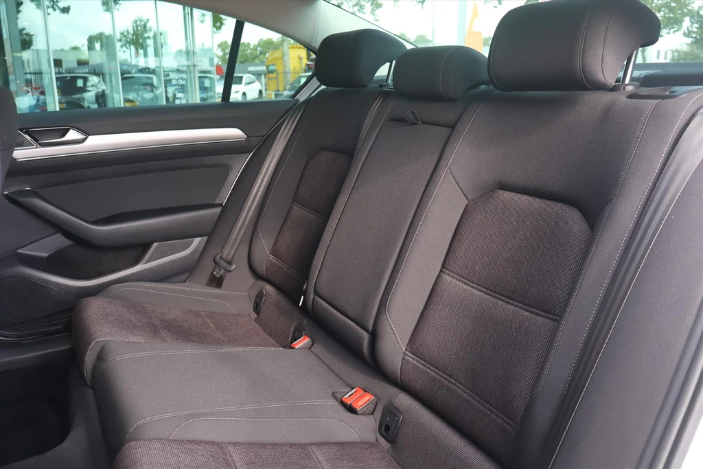 Volkswagen Passat – foto 20