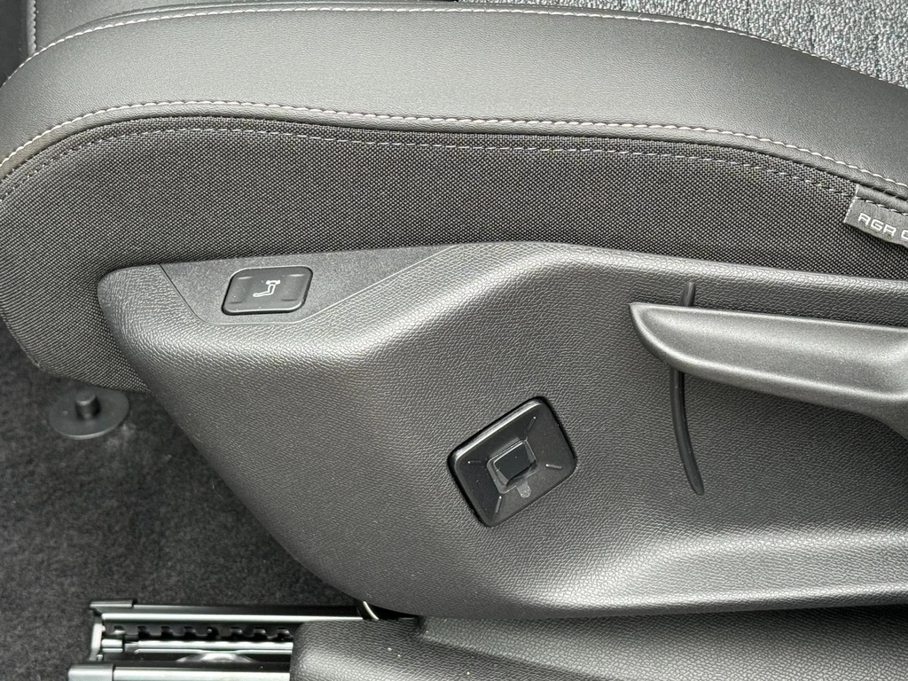 Peugeot e-3008 – foto 14