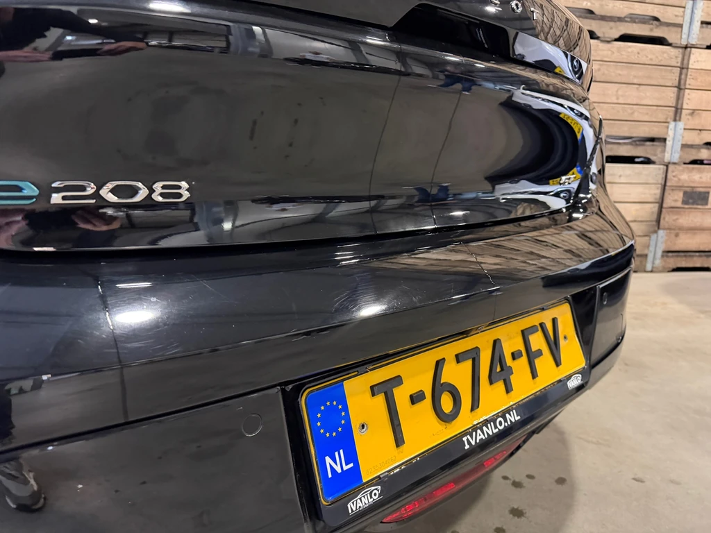Peugeot e-208 – foto 18