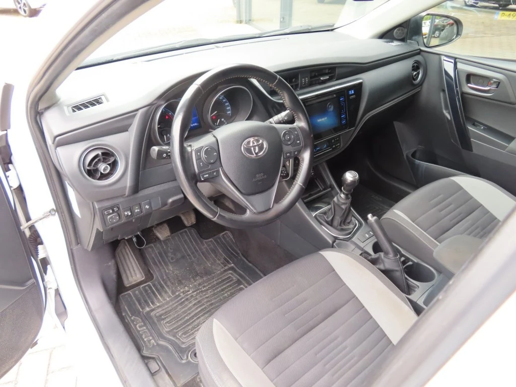 Toyota Auris – foto 7