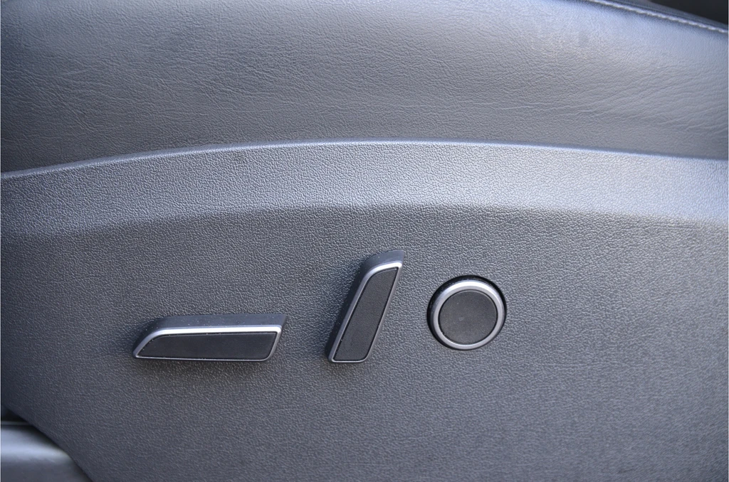Tesla Model Y – foto 8