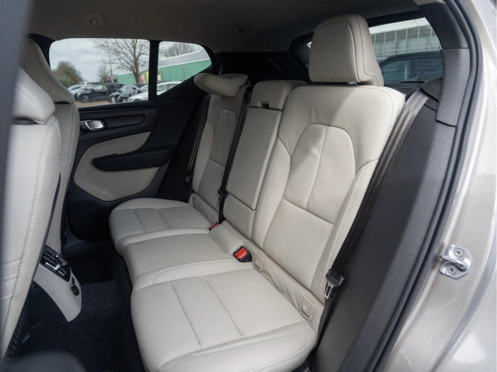 Volvo XC40 – foto 17