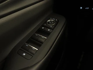 Toyota Prius – thumbnail 19