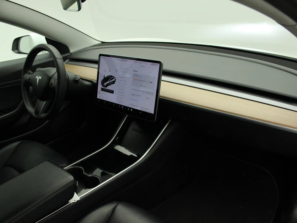 Tesla Model 3 – foto 10