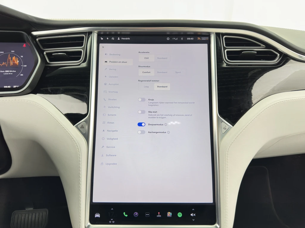 Tesla Model X – foto 21