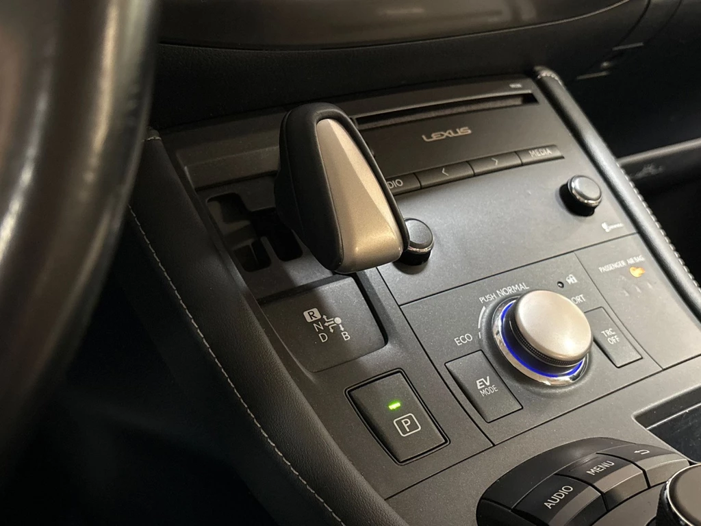 Lexus CT – foto 9