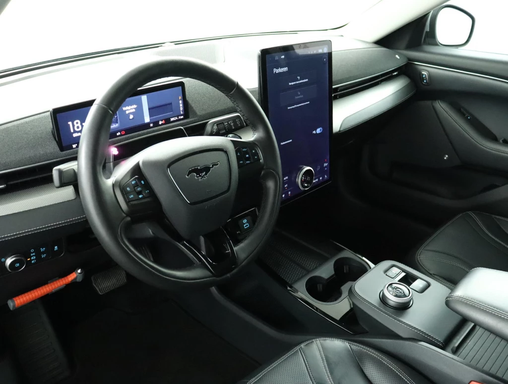 Ford Mustang Mach-E – foto 14
