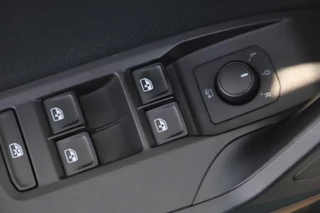 SEAT Arona – thumbnail 15