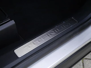 Ford Kuga – thumbnail 15
