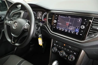 Volkswagen T-Roc – thumbnail 8