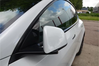 Tesla Model Y – thumbnail 31