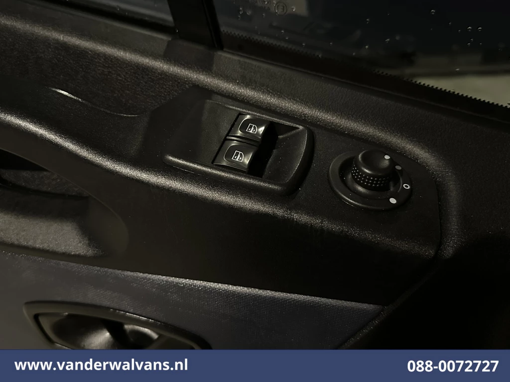 Opel Vivaro – foto 18