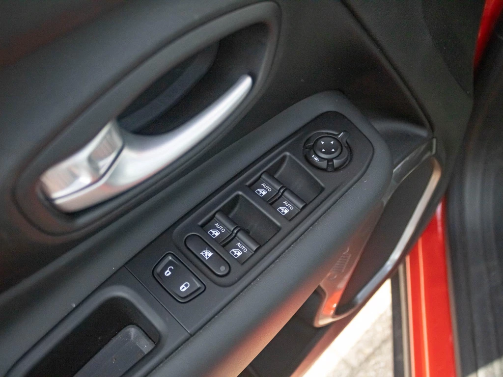 Jeep Renegade – foto 23