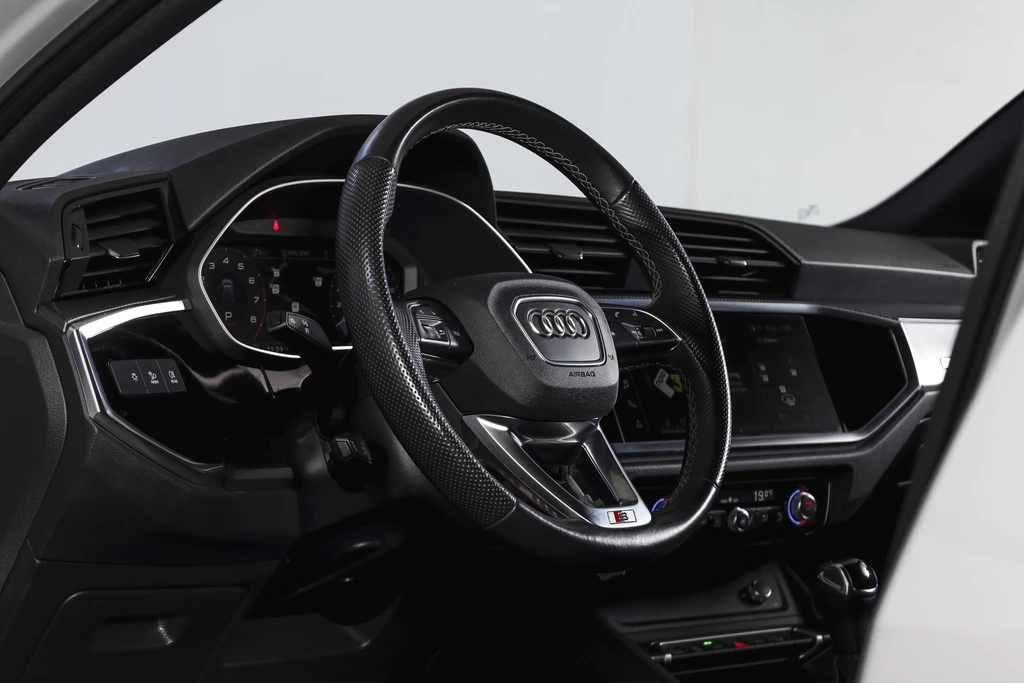 Audi Q3 – foto 19