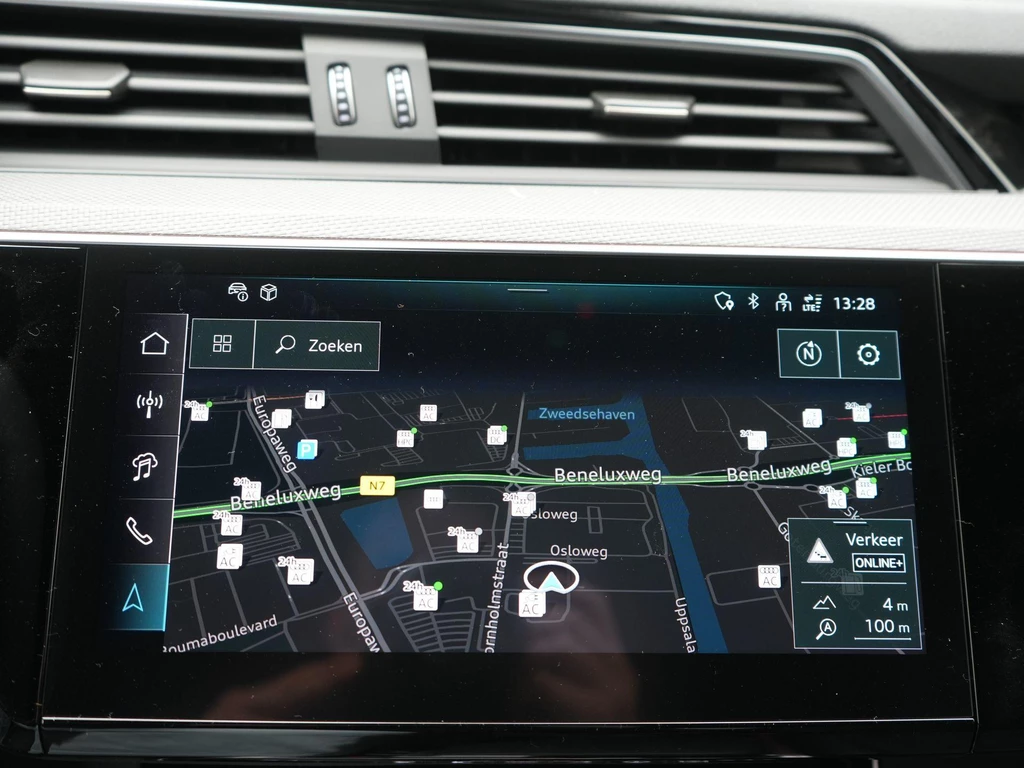 Audi Q8 Sportback e-tron – foto 25