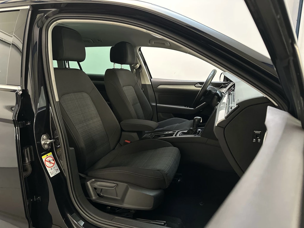 Volkswagen Passat – foto 11