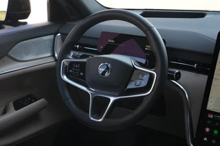Volvo EX90 – thumbnail 8