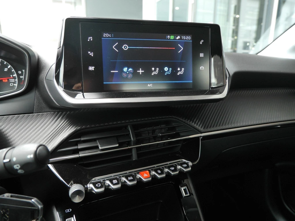 Peugeot 208 – foto 23