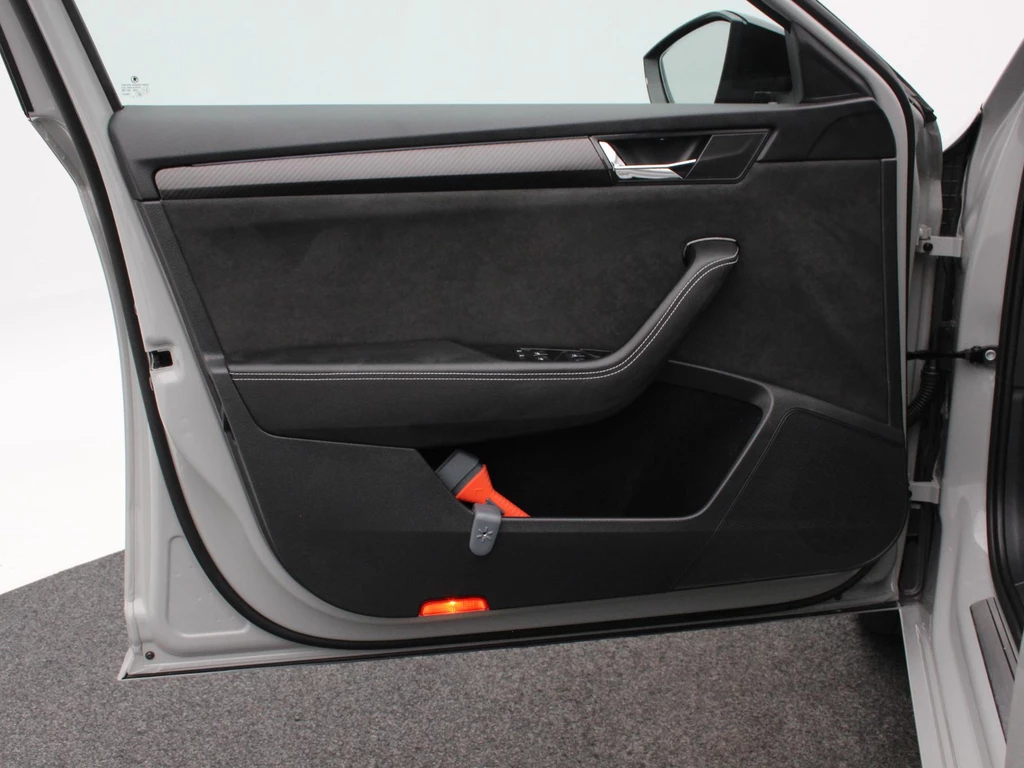 Škoda Superb – foto 20