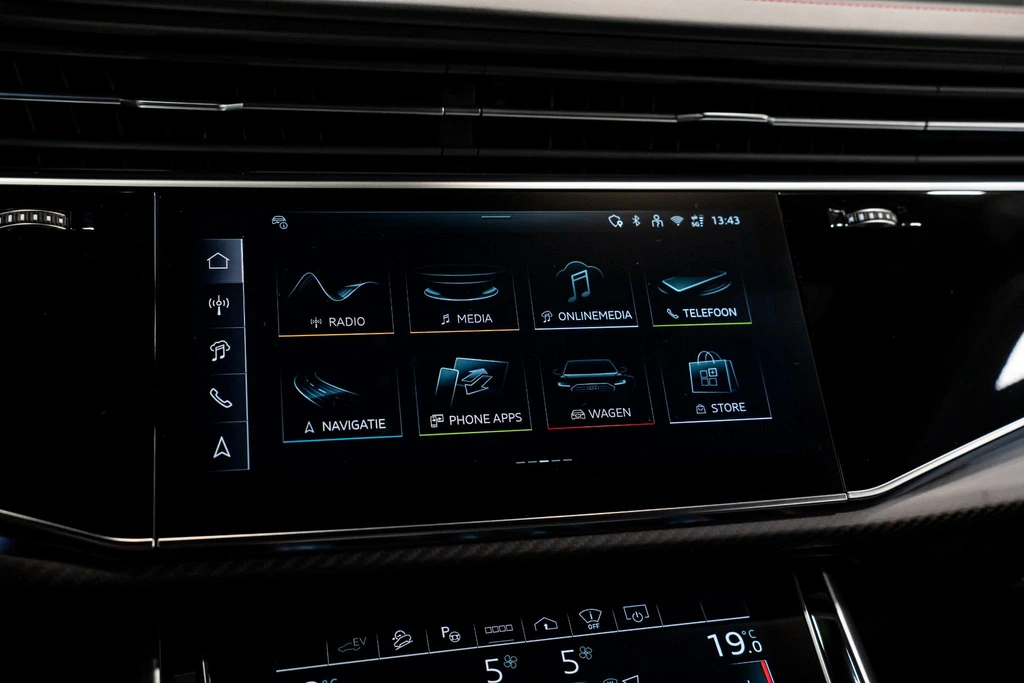 Audi Q8 – foto 18