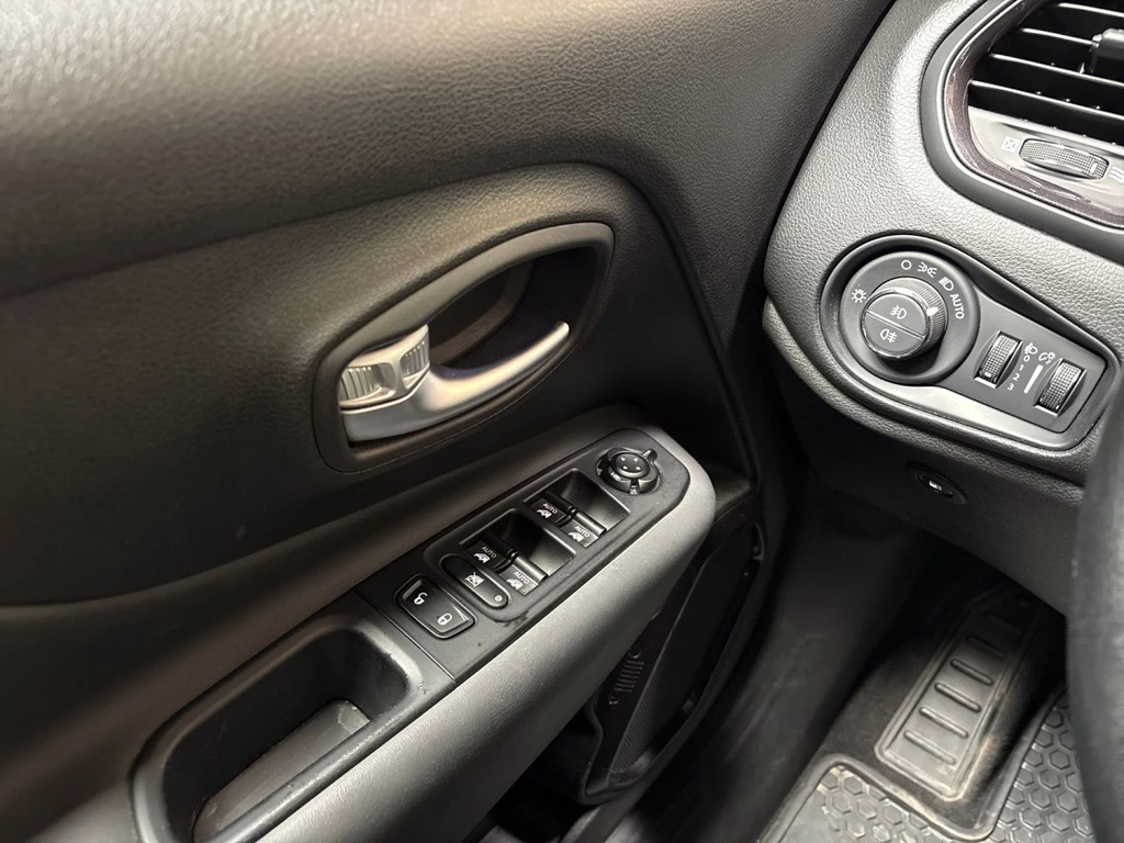 Jeep Renegade – foto 18