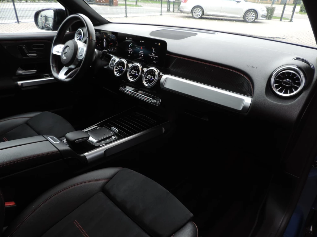 Mercedes-Benz GLB – foto 14