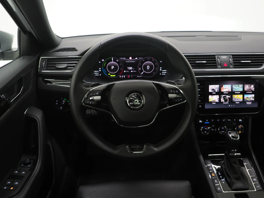 Škoda Superb – foto 40