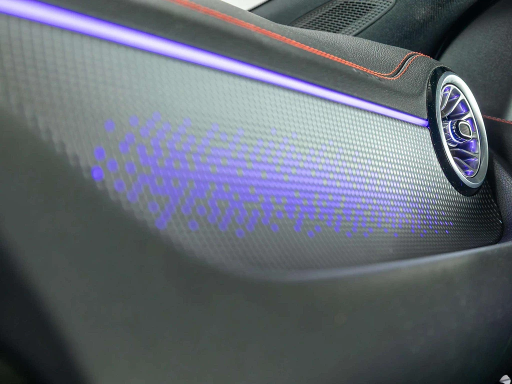 Mercedes-Benz EQA – foto 18