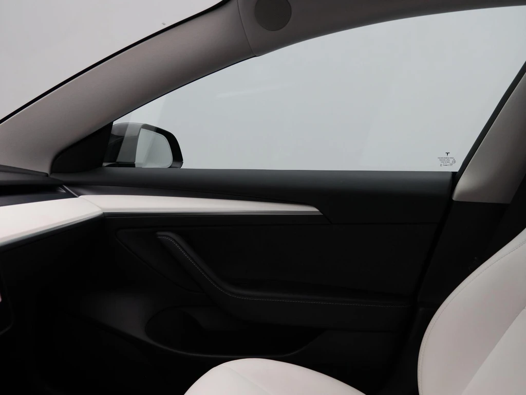 Tesla Model 3 – foto 27