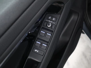 Land Rover Range Rover Evoque – thumbnail 11