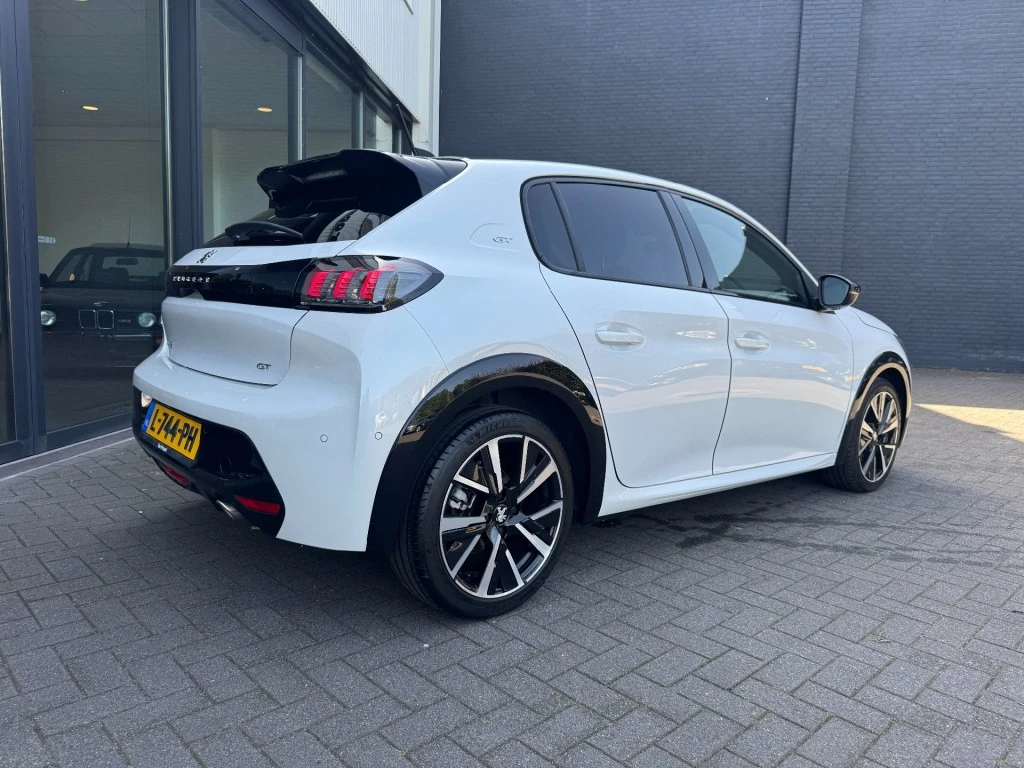 Peugeot 208 – foto 8