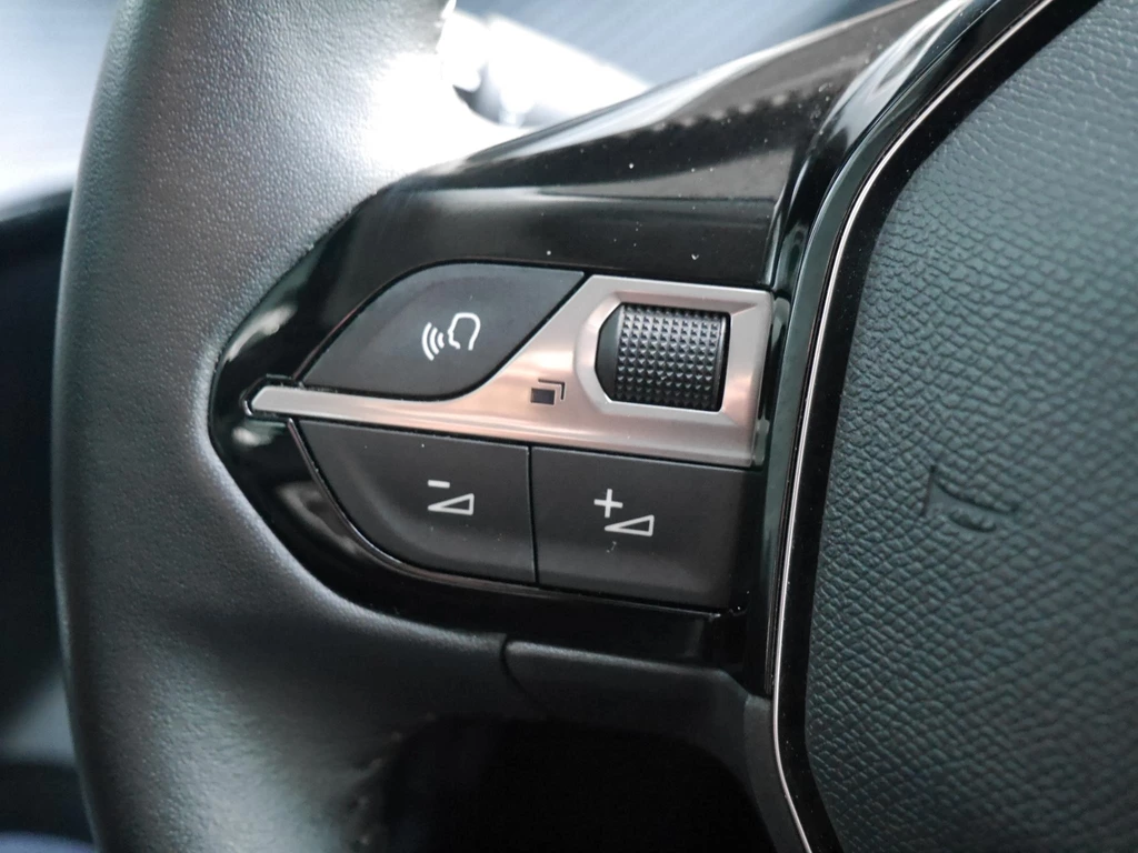 Peugeot 208 – foto 22