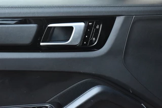 Porsche Cayenne – thumbnail 36