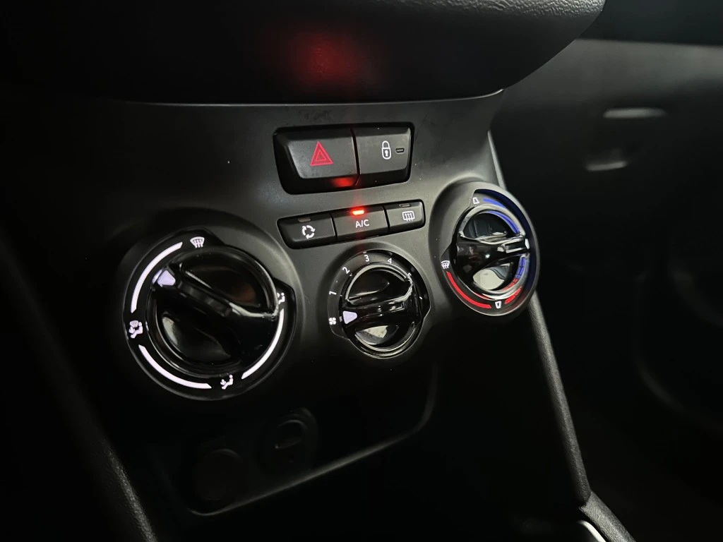 Peugeot 208 – foto 32