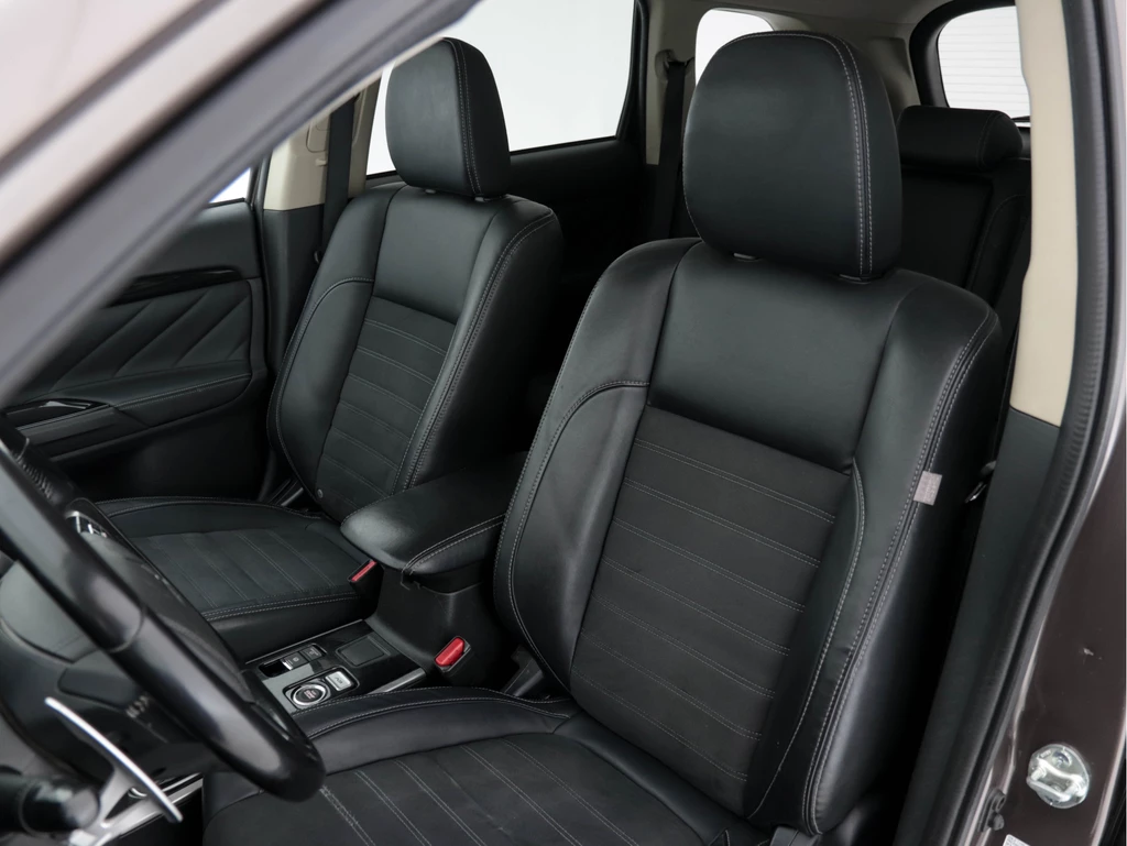 Mitsubishi Outlander – foto 21