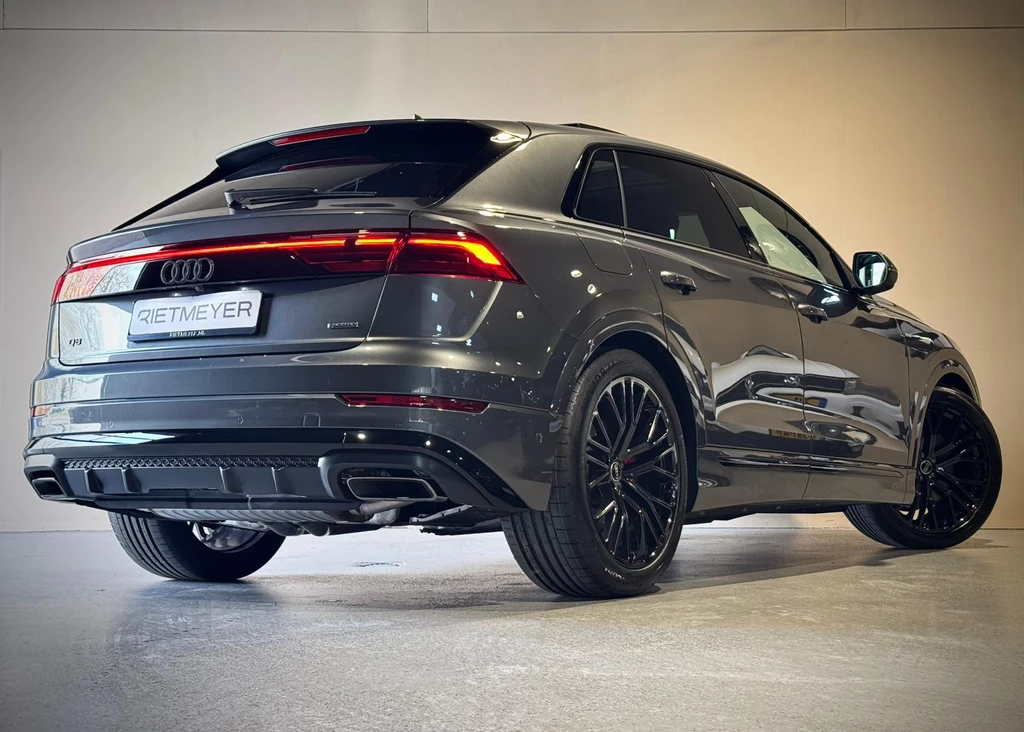 Audi Q8 – foto 6