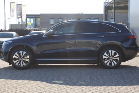 Mercedes-Benz EQC 400 4MATIC 80kWh (SOH 95.84%) Luxury LEDER SCHUIFDAK KEY-LESS GO TREKHAAK SFEER