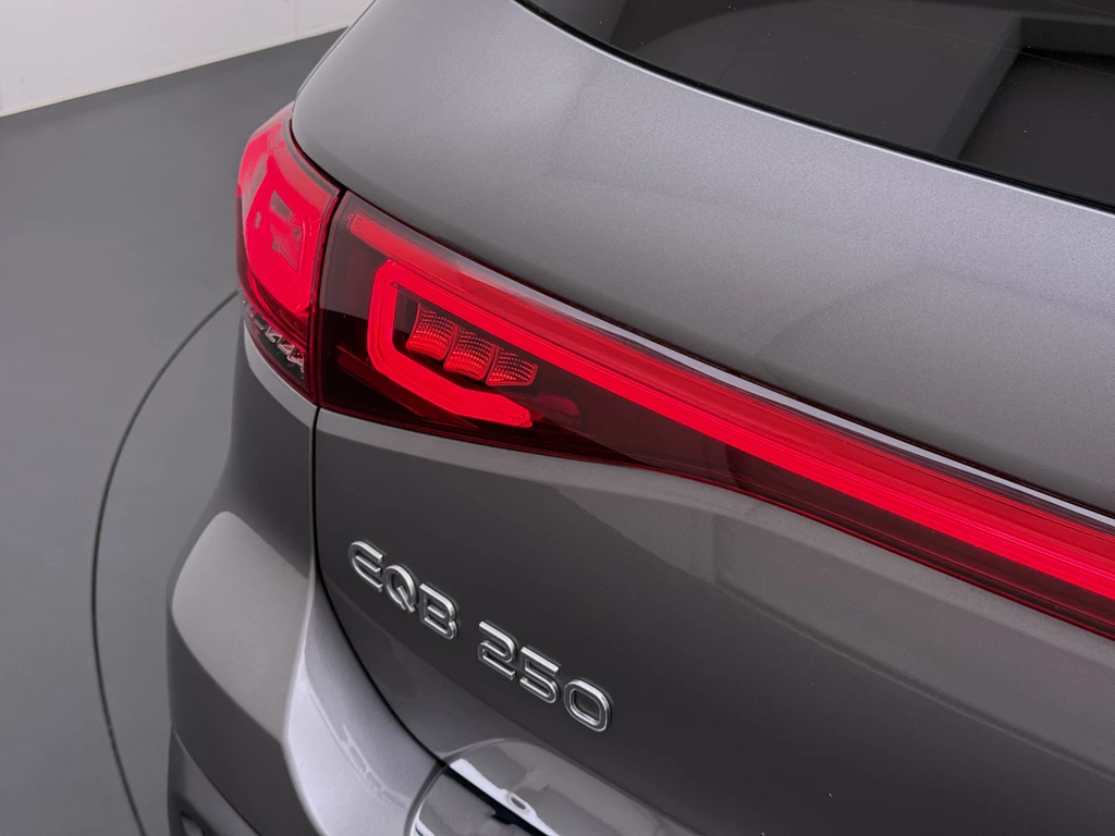 Mercedes-Benz EQB – foto 29
