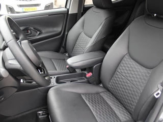 Toyota Yaris – thumbnail 9
