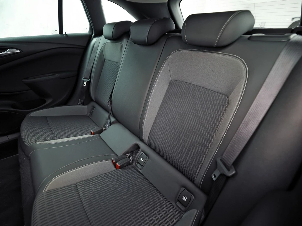 Opel Astra – foto 15