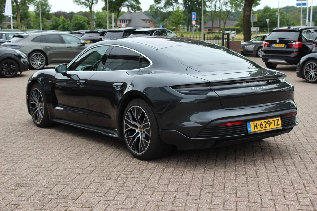 Porsche Taycan – foto 3