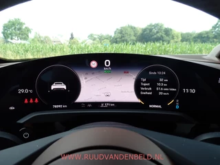 Porsche Taycan – thumbnail 18