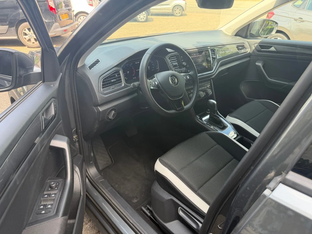 Volkswagen T-Roc – foto 17