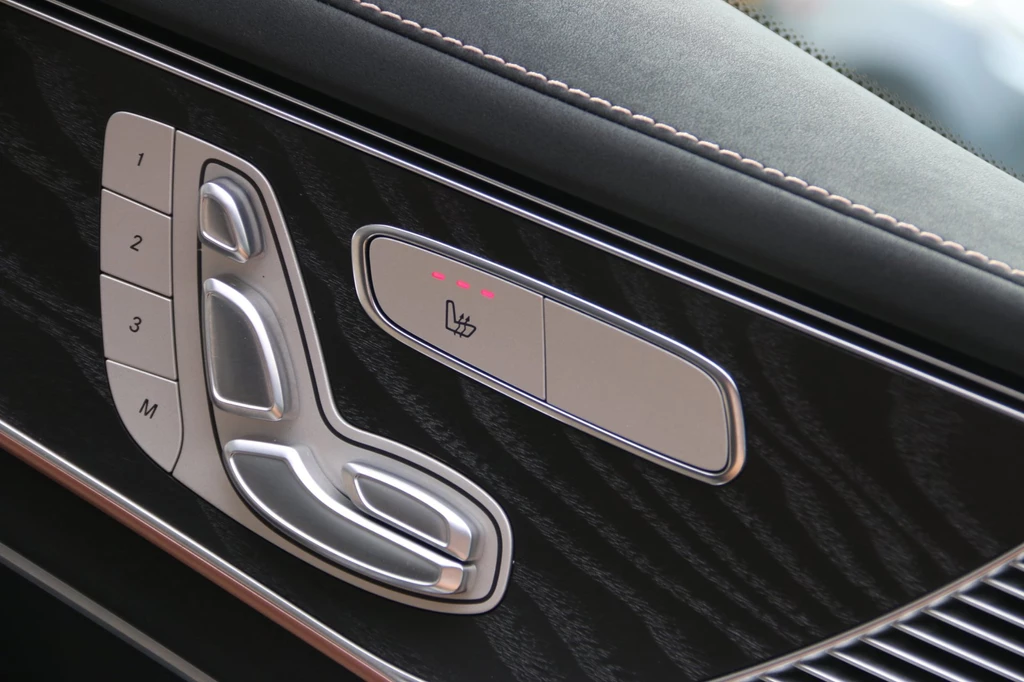 Mercedes-Benz EQC – foto 15