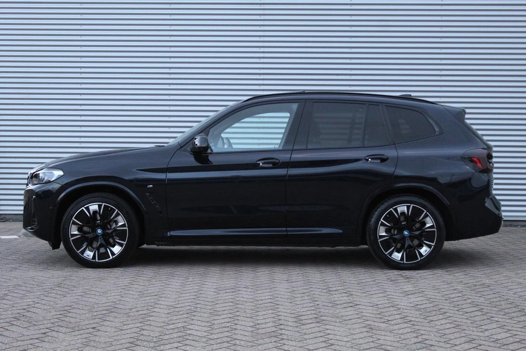 BMW iX3 – foto 3